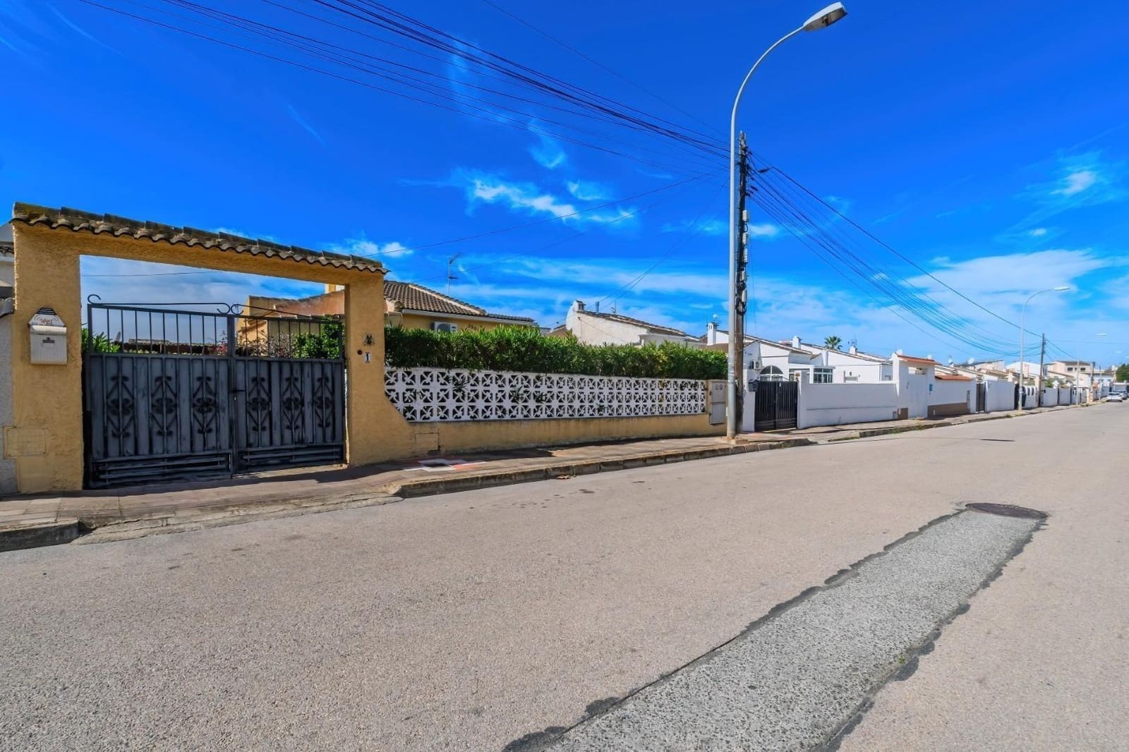 3 sovrum Villa till salu i Torrevieja - 214 999 € (Ref: 9385463)