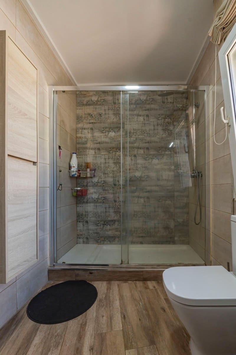 3 bedroom Villa for sale in Torrevieja with pool garage - € 299,999 (Ref: 9385464)