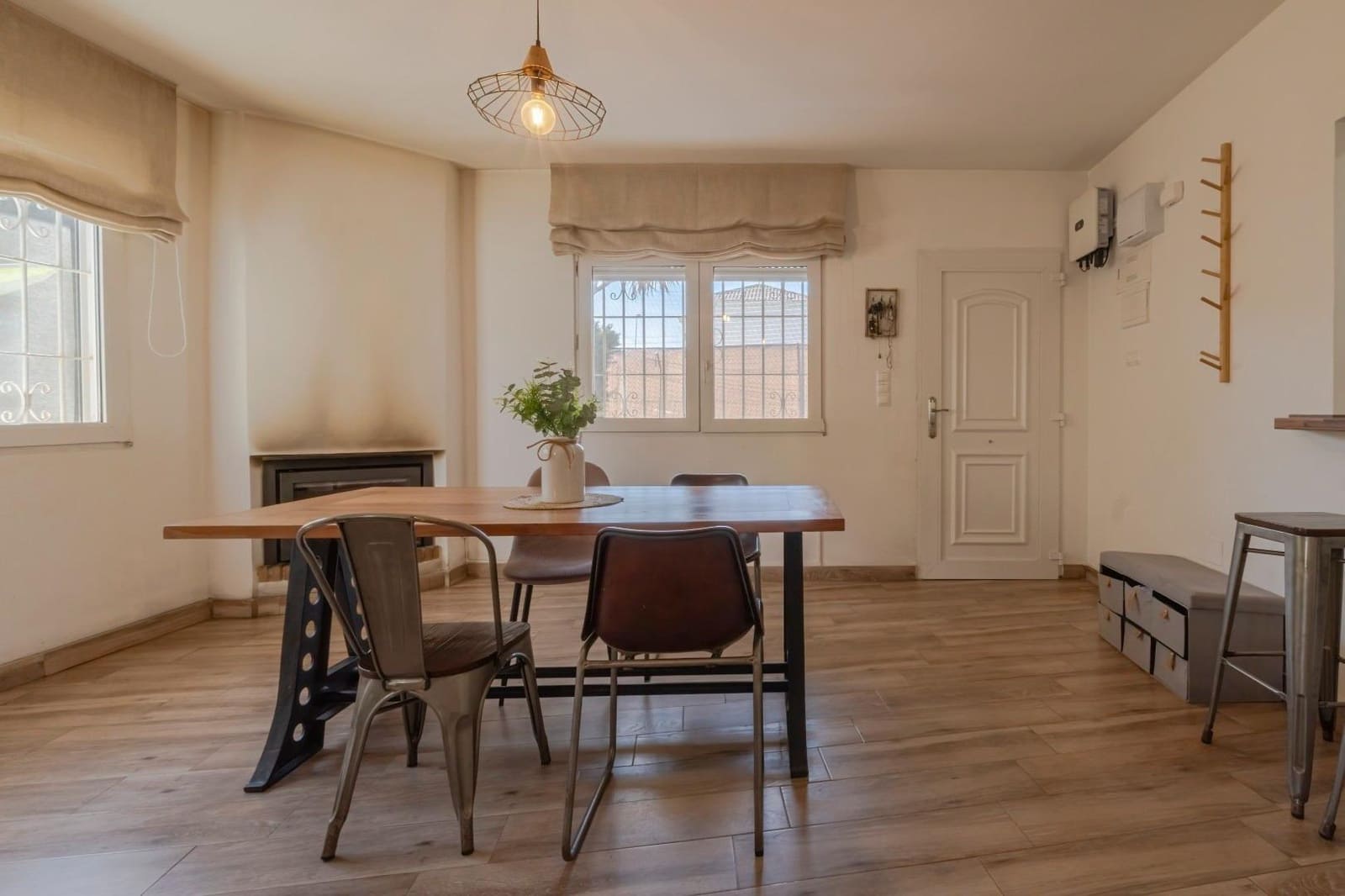 3 bedroom Villa for sale in Torrevieja with pool garage - € 299,999 (Ref: 9385464)