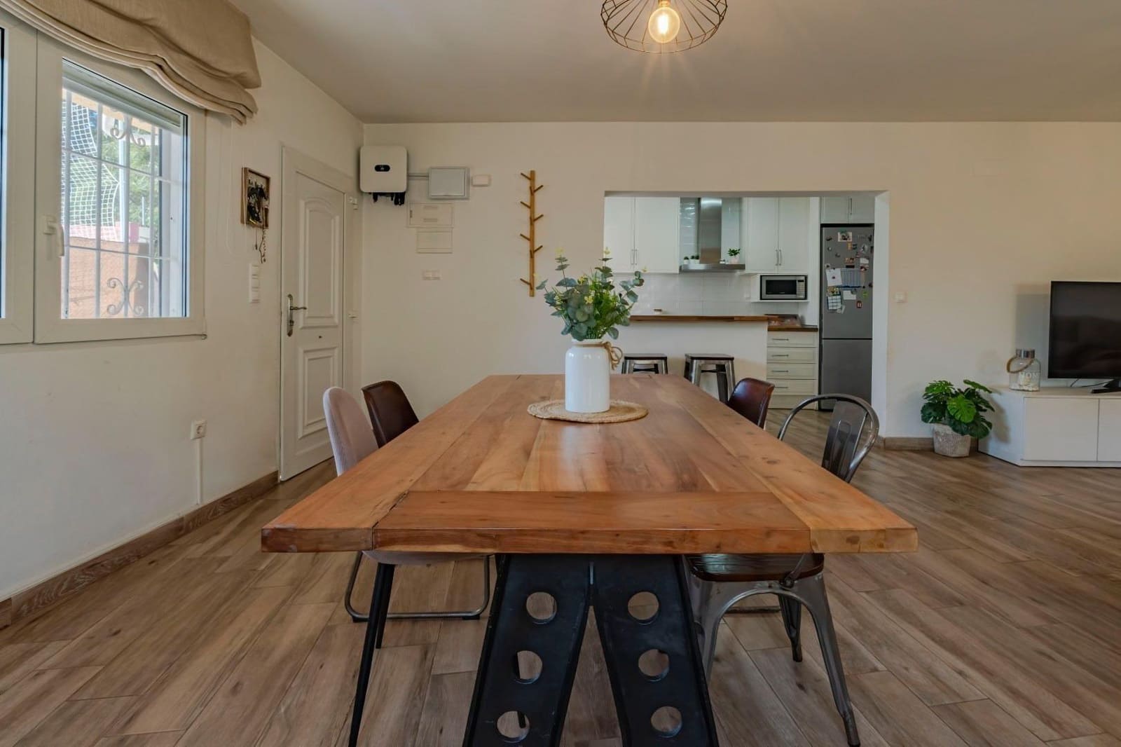 3 bedroom Villa for sale in Torrevieja with pool garage - € 299,999 (Ref: 9385464)