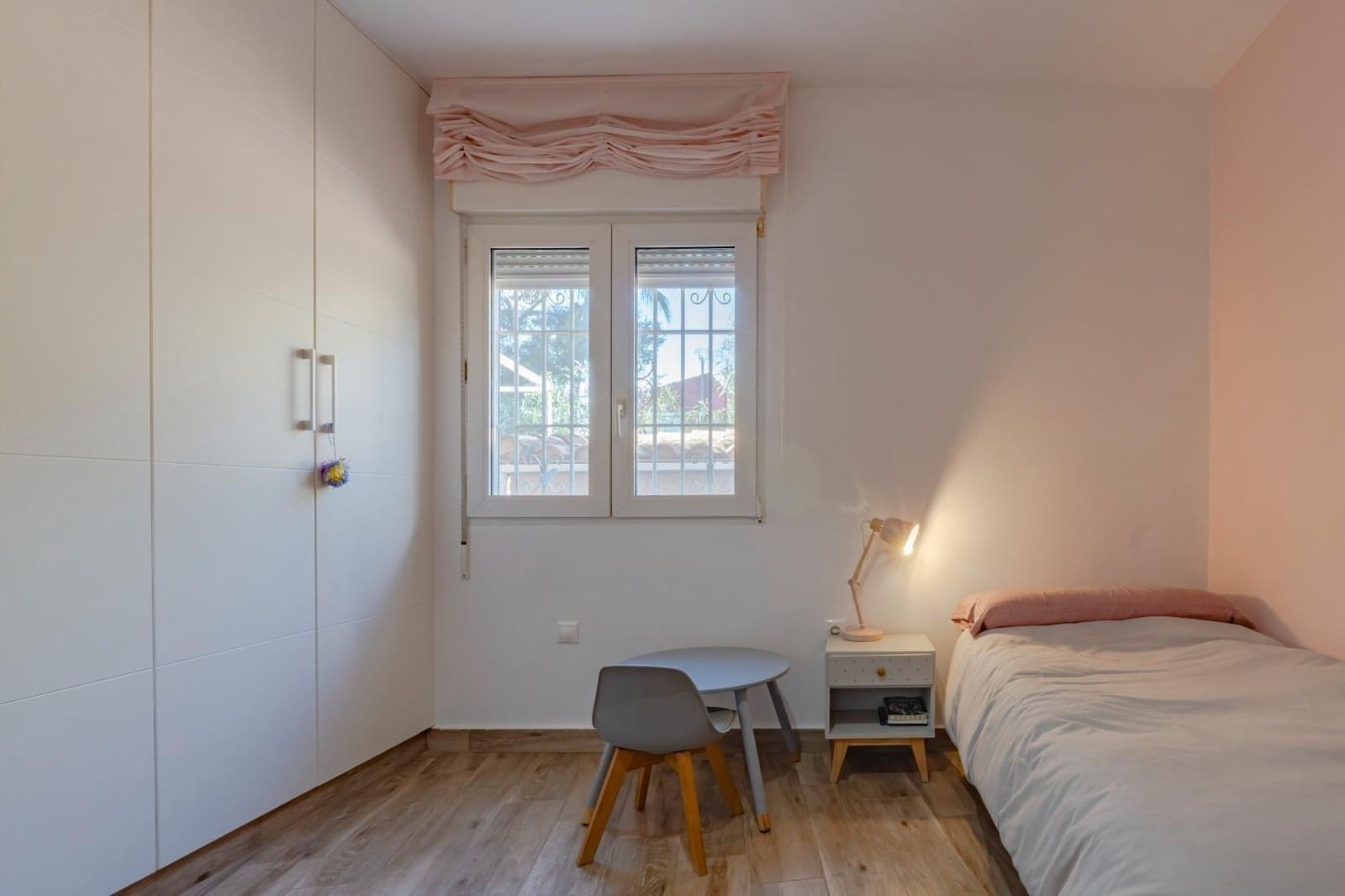 3 bedroom Villa for sale in Torrevieja with pool garage - € 299,999 (Ref: 9385464)