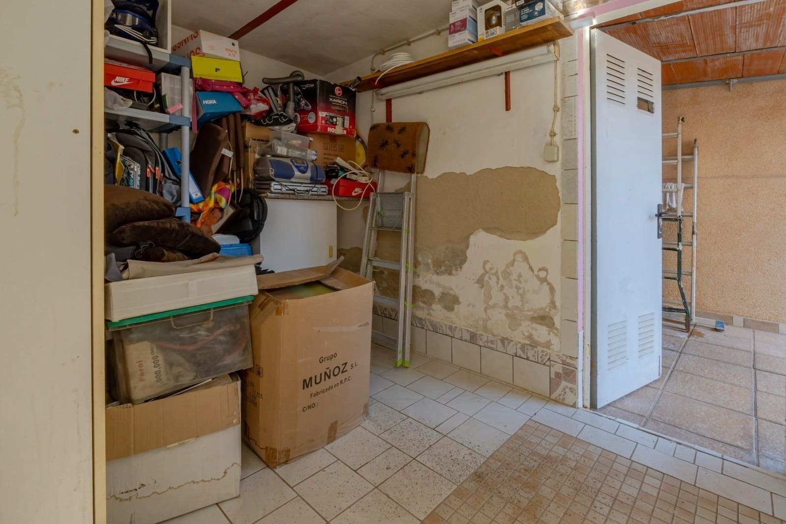 3 bedroom Villa for sale in Torrevieja with pool garage - € 299,999 (Ref: 9385464)