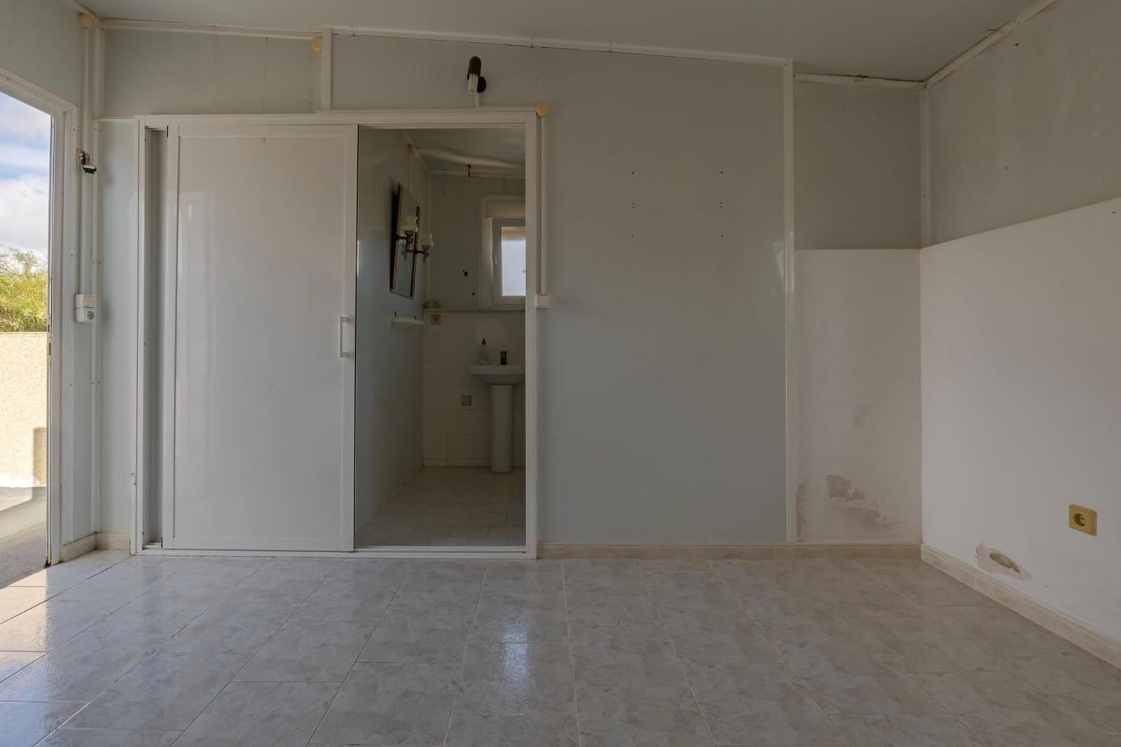 3 bedroom Villa for sale in Torrevieja with pool garage - € 299,999 (Ref: 9385464)