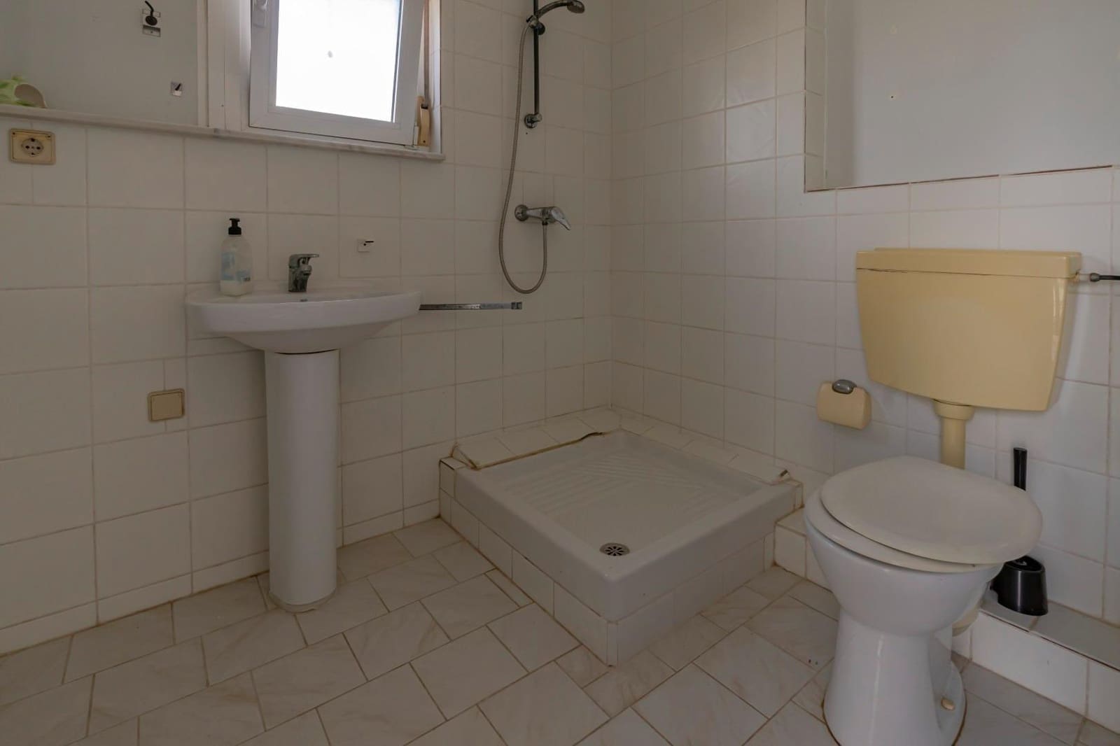 3 bedroom Villa for sale in Torrevieja with pool garage - € 299,999 (Ref: 9385464)