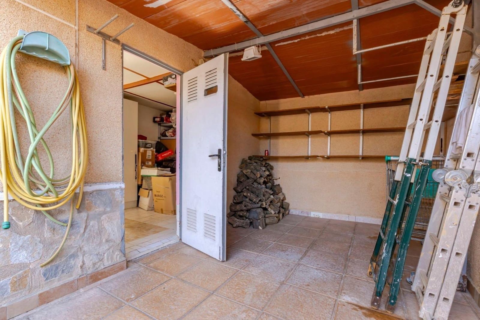 3 bedroom Villa for sale in Torrevieja with pool garage - € 299,999 (Ref: 9385464)