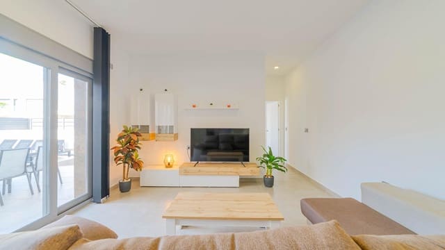 4 sovrum Lägenhet till salu i Daya Vieja med pool - 359 999 € (Ref: 9388034)