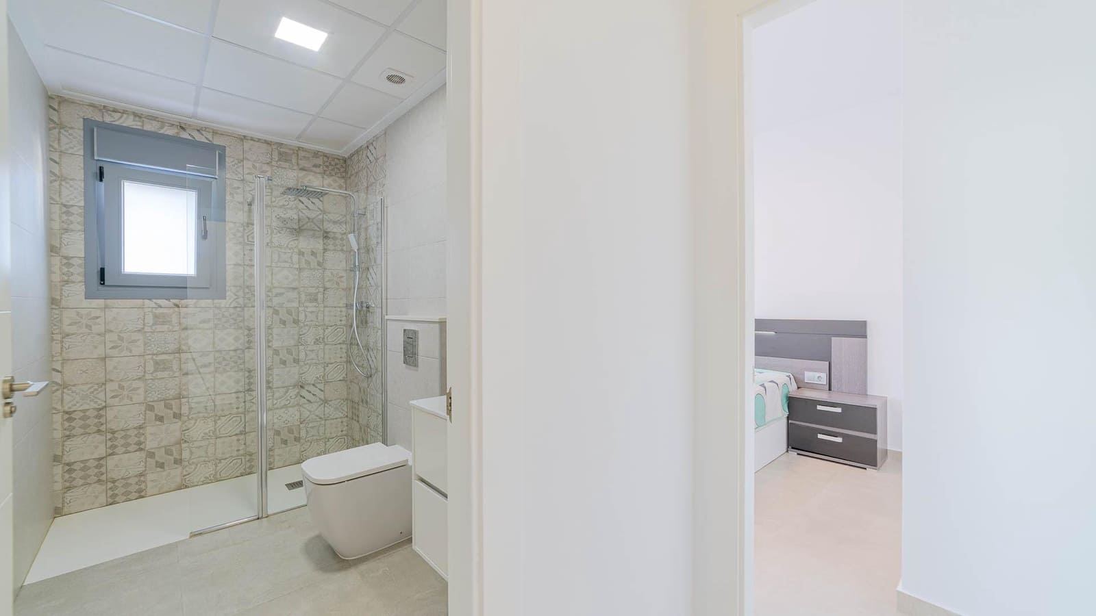 4 sovrum Lägenhet till salu i Daya Vieja med pool - 359 999 € (Ref: 9388034)