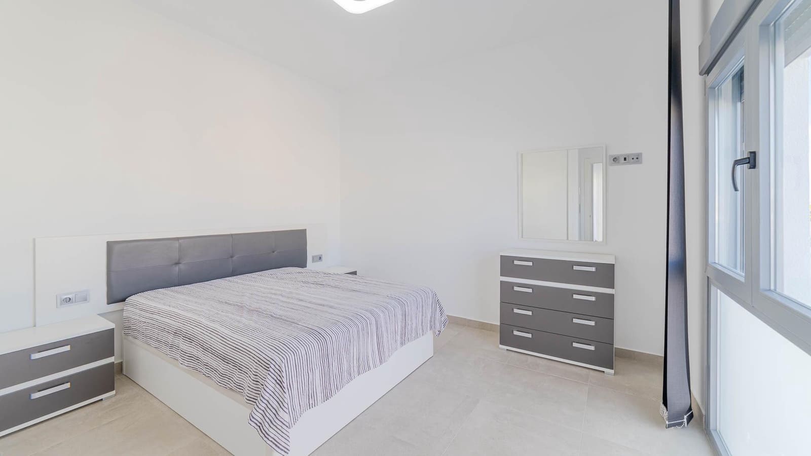 4 sovrum Lägenhet till salu i Daya Vieja med pool - 359 999 € (Ref: 9388034)