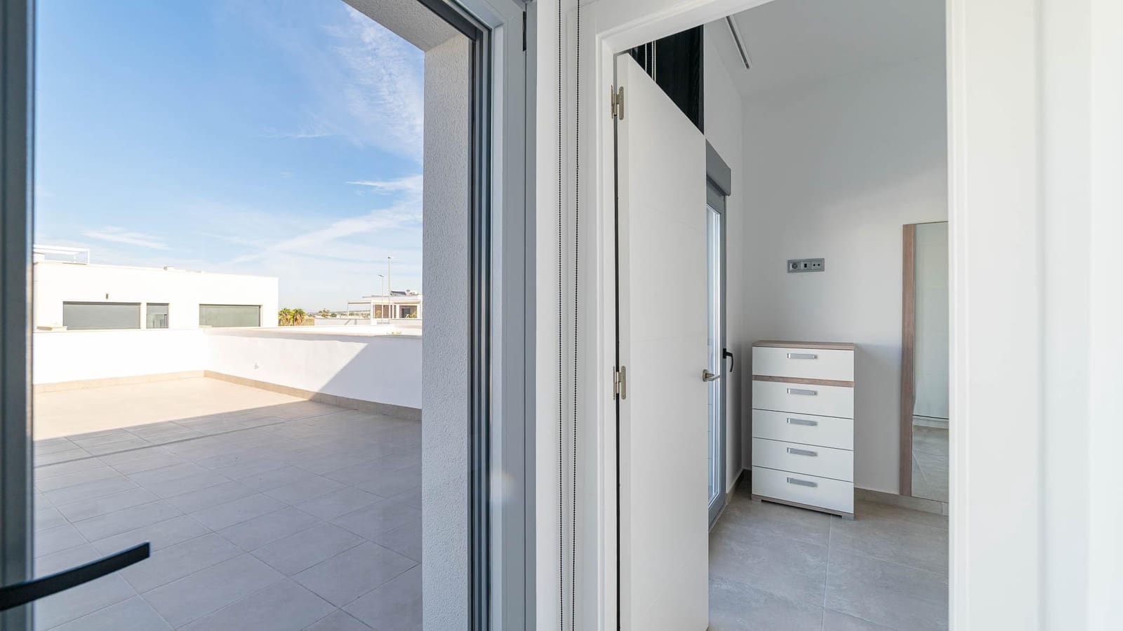 4 sovrum Lägenhet till salu i Daya Vieja med pool - 359 999 € (Ref: 9388034)