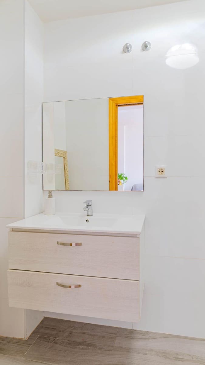 2 soveværelse Lejlighed til salg i Torrevieja med swimmingpool - € 139.999 (Ref: 9396117)