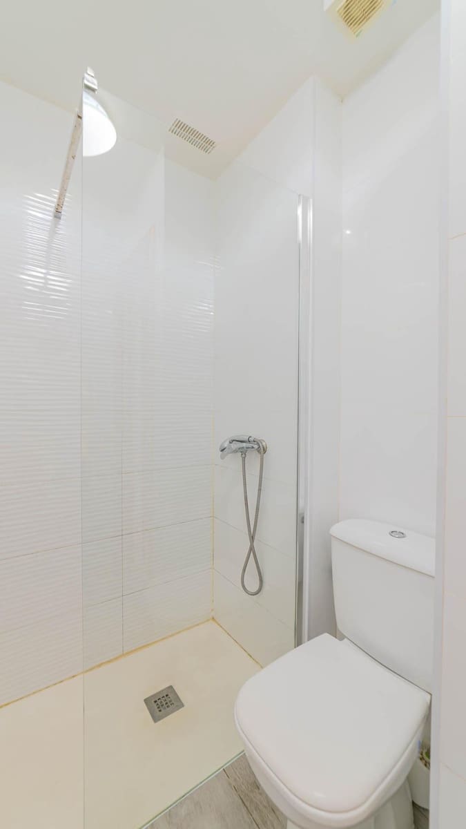 2 soveværelse Lejlighed til salg i Torrevieja med swimmingpool - € 139.999 (Ref: 9396117)