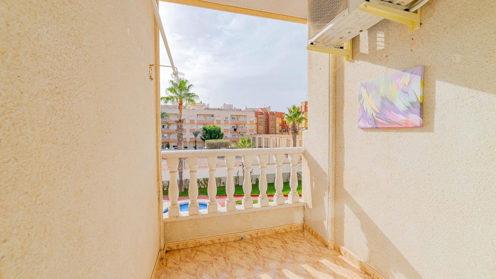 2 soveværelse Lejlighed til salg i Torrevieja med swimmingpool - € 139.999 (Ref: 9396117)