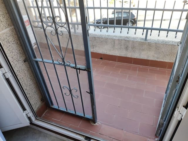 3 bedroom Terraced Villa for sale in Jacarilla with garage - € 135,999 (Ref: 9398595)