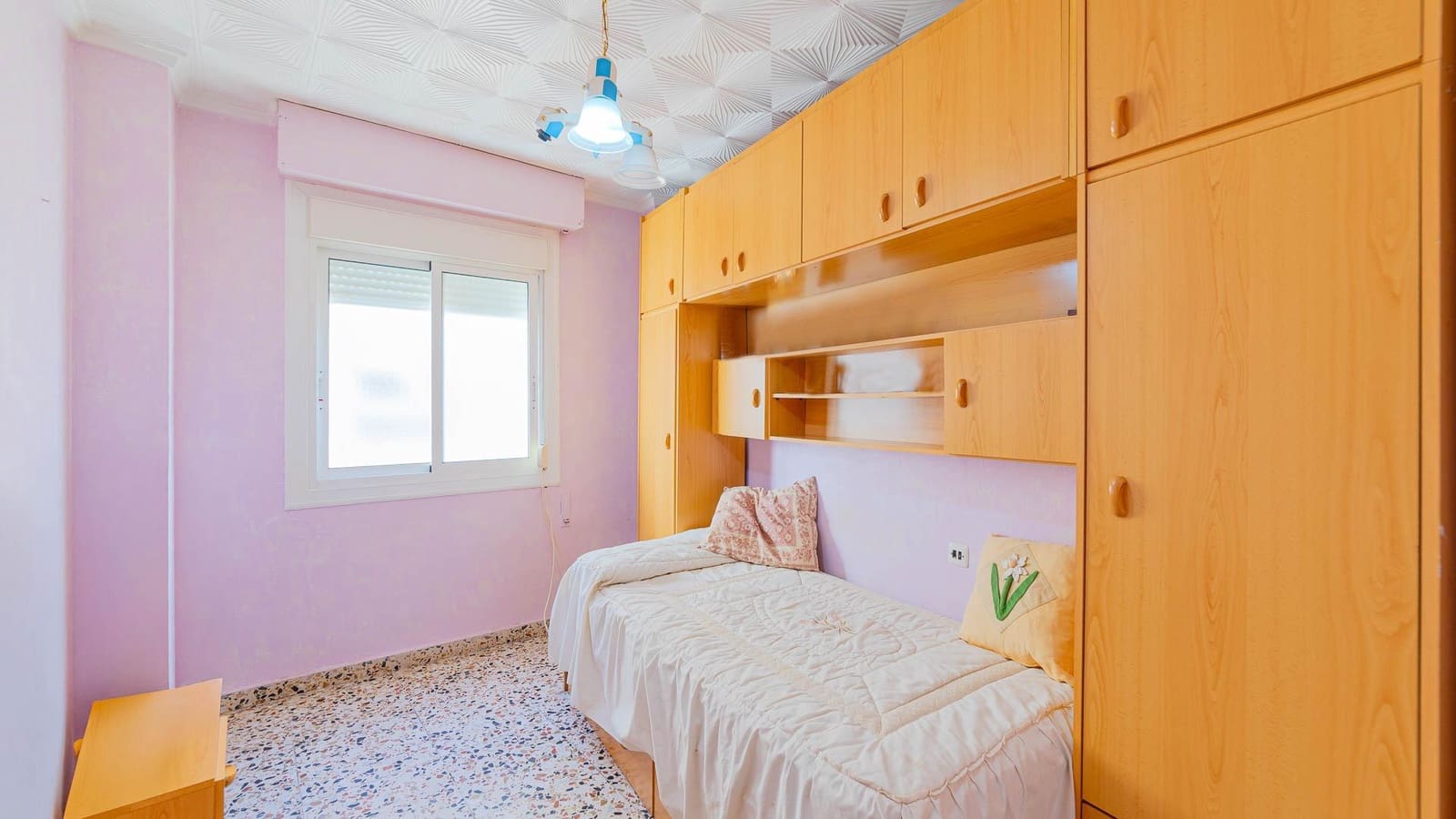 4 makuuhuone Huoneisto myytävänä paikassa Redovan - 79 999 € (Ref: 9406559)