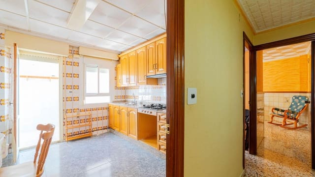 4 makuuhuone Huoneisto myytävänä paikassa Redován - 79 999 € (Ref: 9406559)