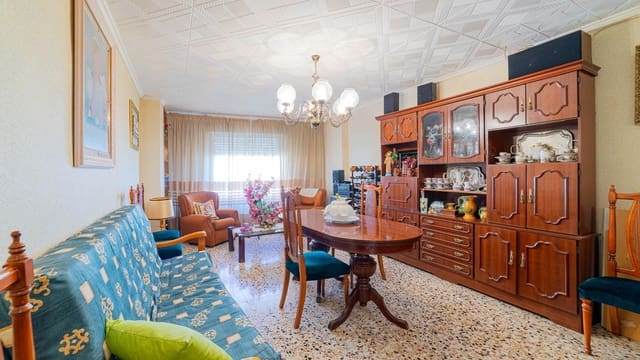 4 makuuhuone Huoneisto myytävänä paikassa Redován - 79 999 € (Ref: 9406559)