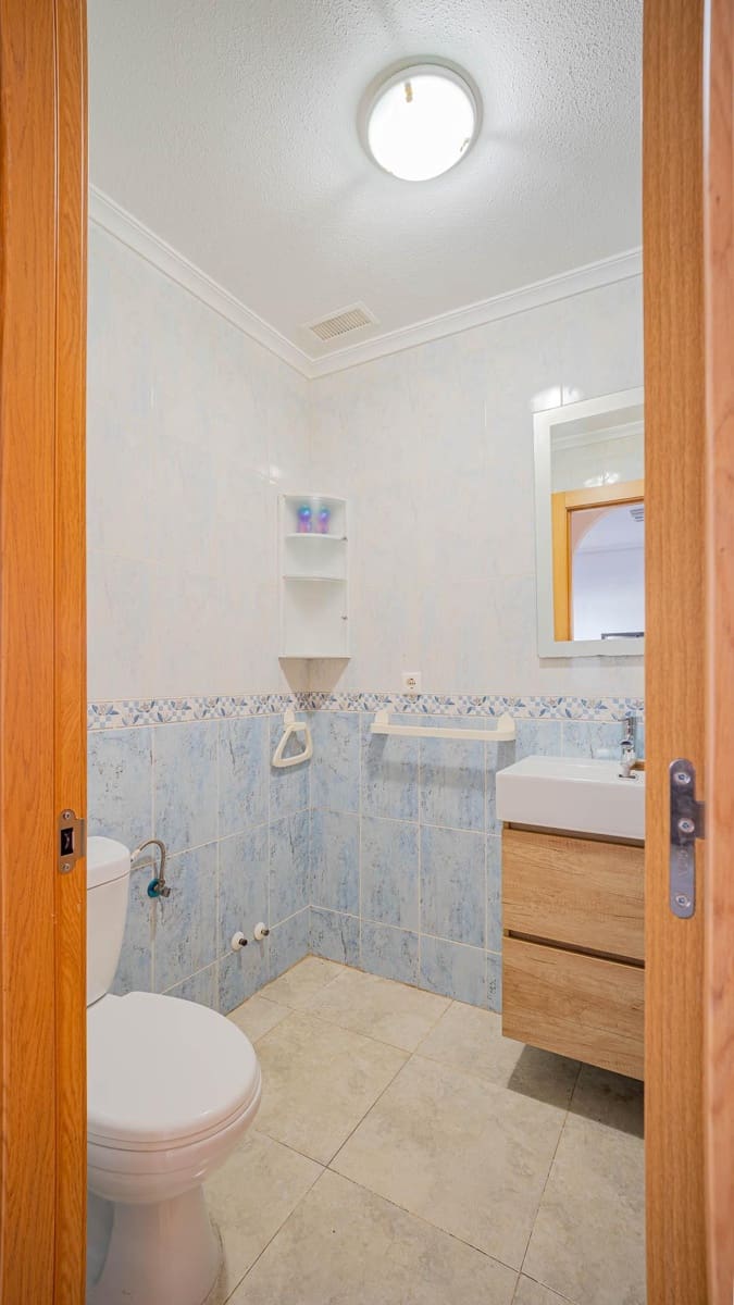 2 quarto Bungalow para venda em Orihuela com piscina - 109 999 € (Ref: 9411113)