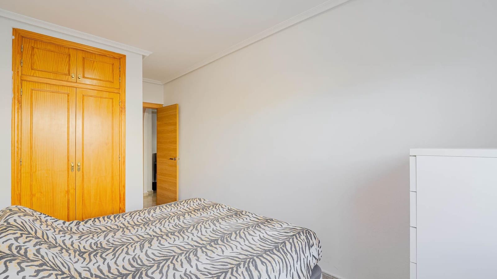 2 quarto Bungalow para venda em Orihuela com piscina - 109 999 € (Ref: 9411113)