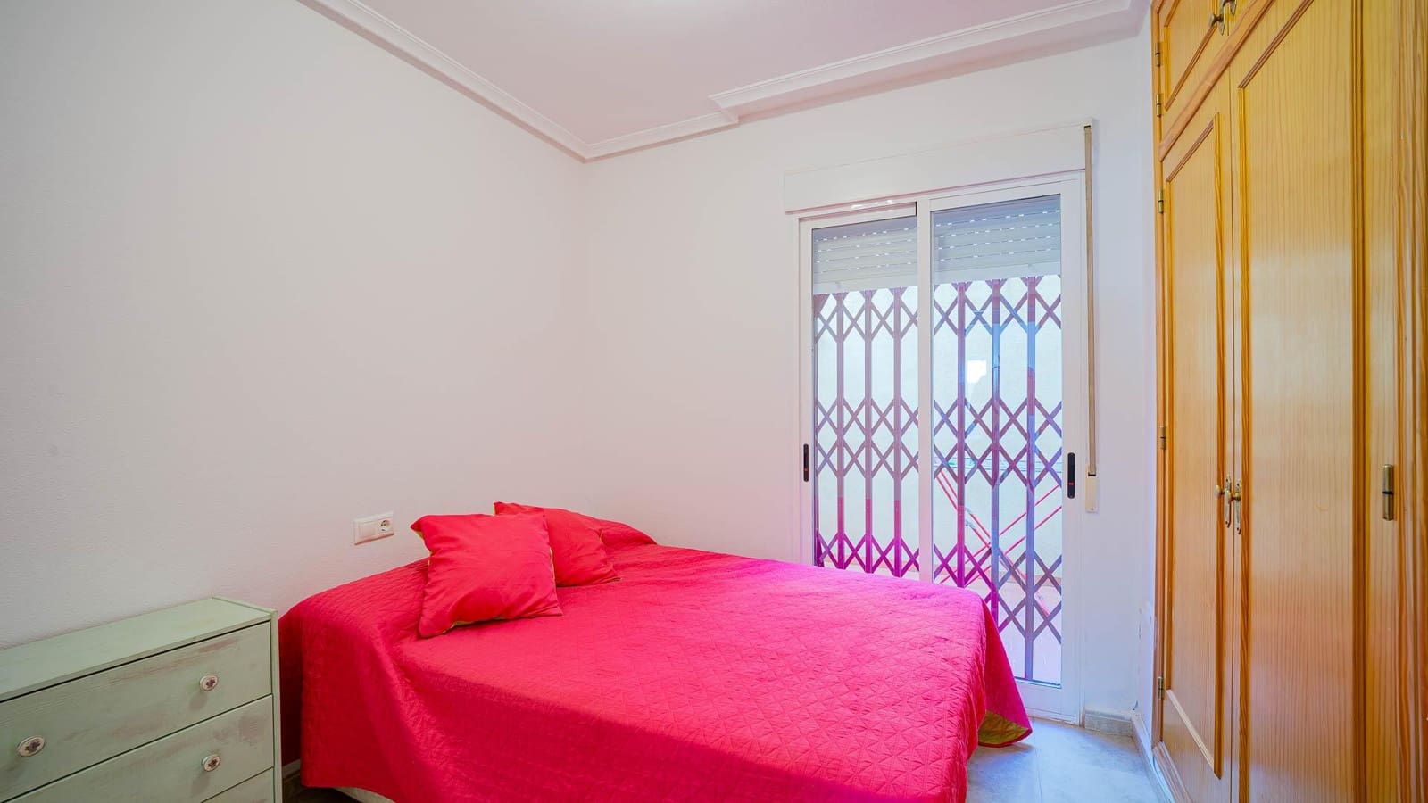 2 quarto Bungalow para venda em Orihuela com piscina - 109 999 € (Ref: 9411113)