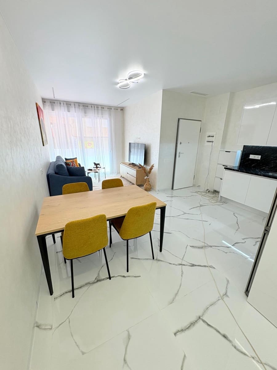 1 sypialnia Apartament na sprzedaż w Torrevieja - 229 999 € (Ref: 9414224)
