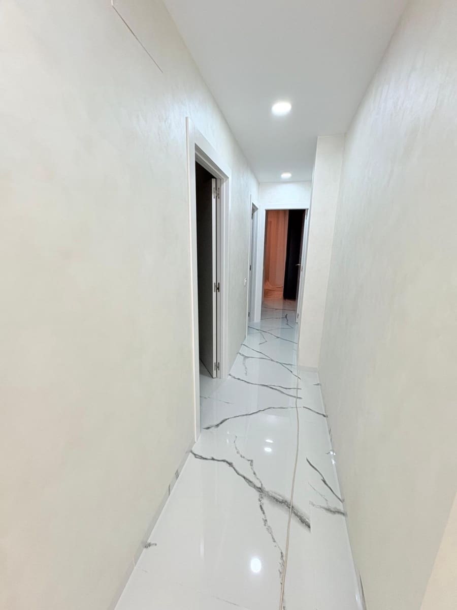 1 sypialnia Apartament na sprzedaż w Torrevieja - 229 999 € (Ref: 9414224)