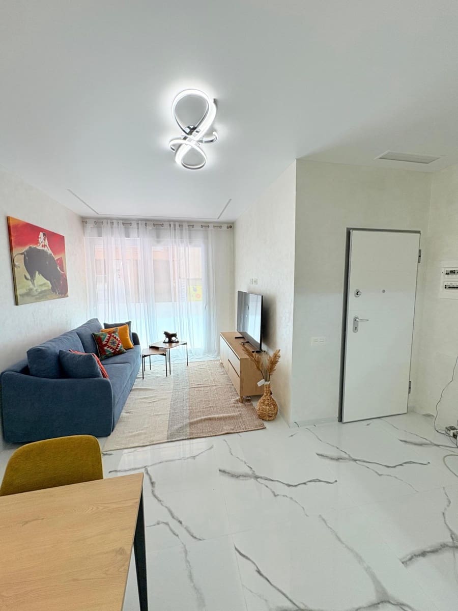 1 sypialnia Apartament na sprzedaż w Torrevieja - 229 999 € (Ref: 9414224)