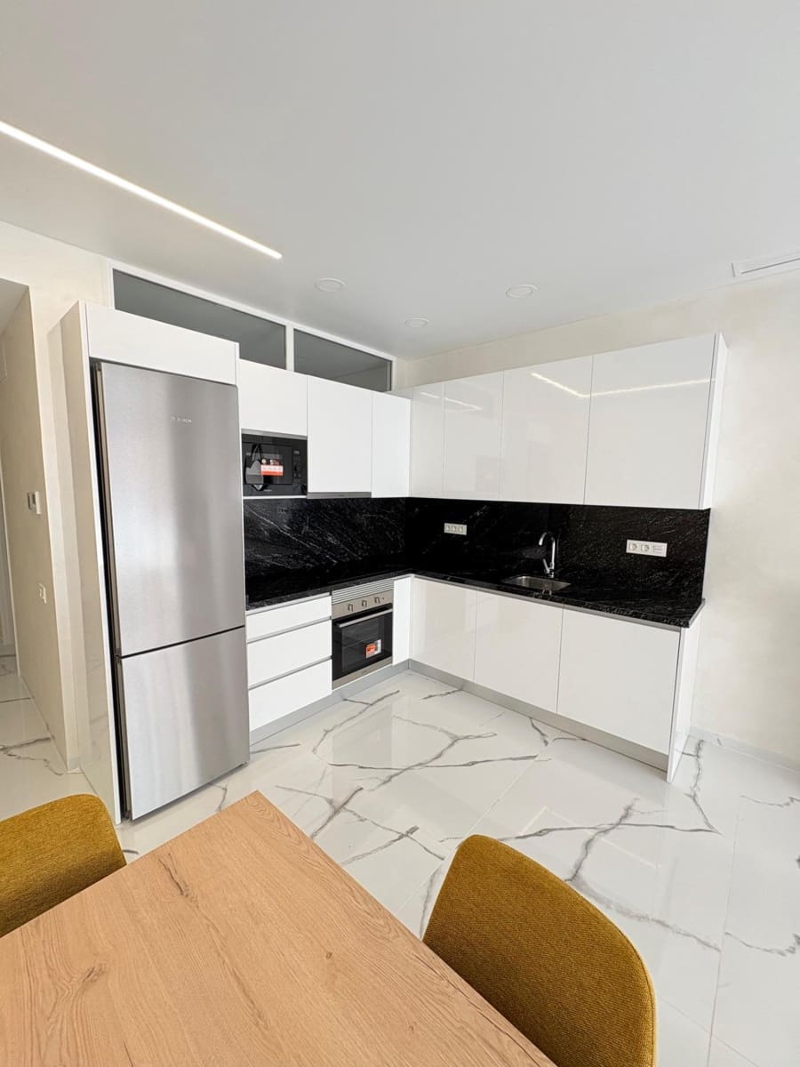 1 sypialnia Apartament na sprzedaż w Torrevieja - 229 999 € (Ref: 9414225)