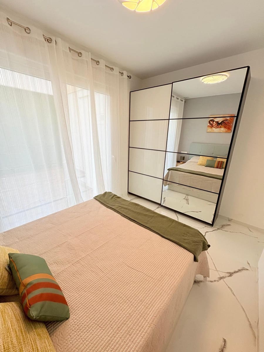 1 sypialnia Apartament na sprzedaż w Torrevieja - 229 999 € (Ref: 9414225)
