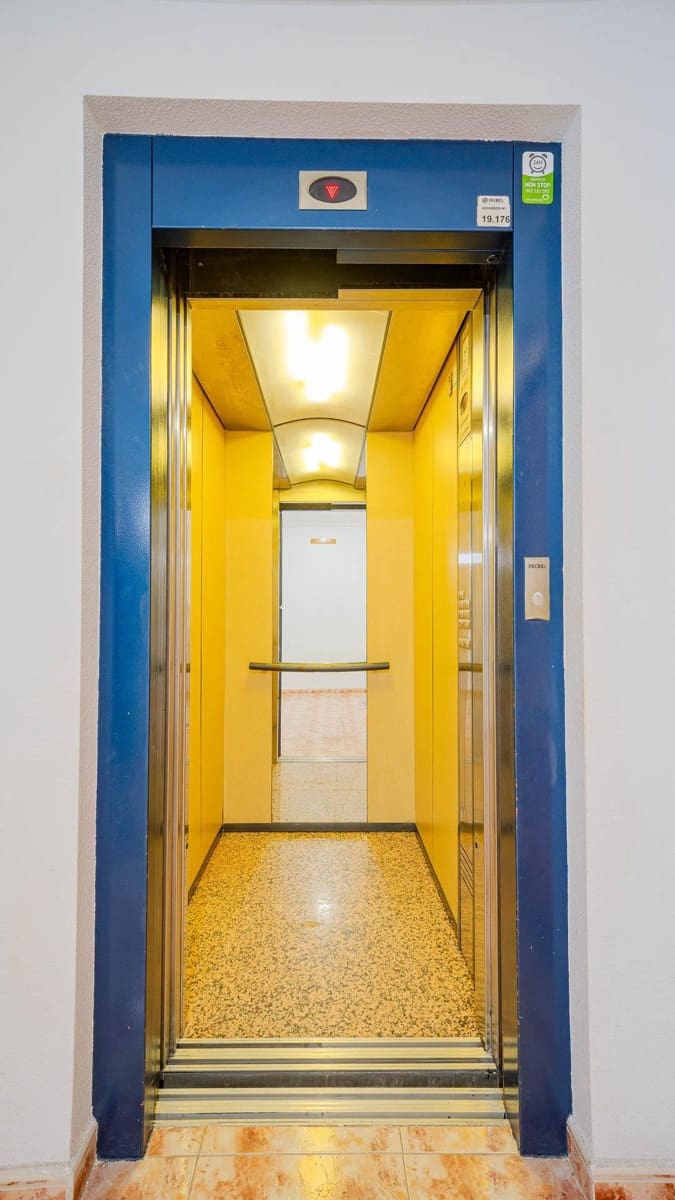 2 sypialnia Apartament na sprzedaż w Torrevieja - 179 999 € (Ref: 9427339)