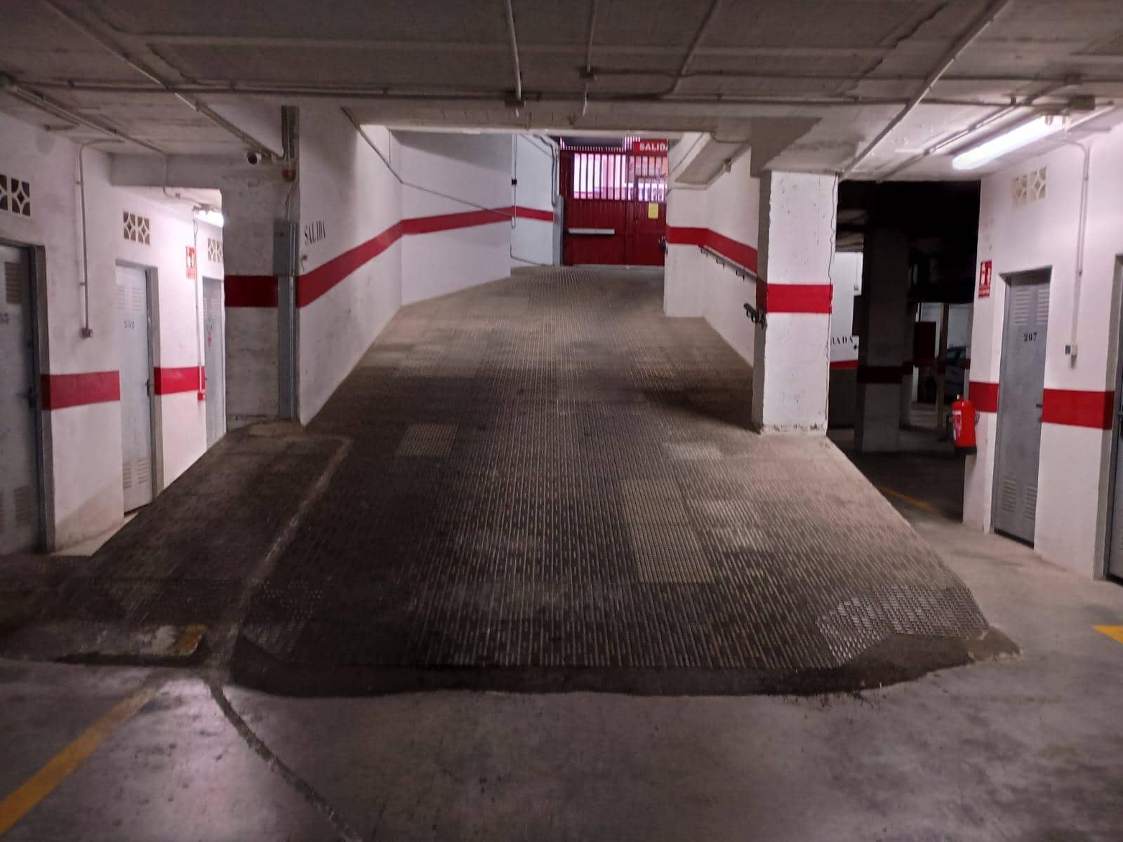 Garage in vendita in Torrevieja - 9.999 € (Rif: 9440661)