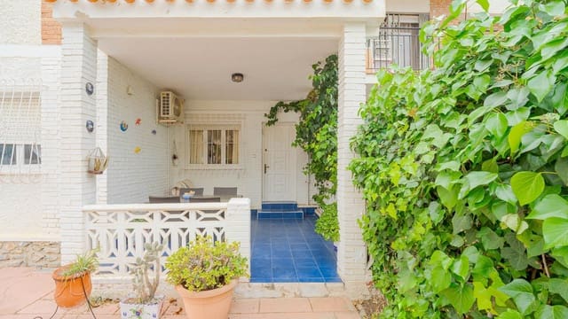 3 makuuhuone Bungalow myytävänä paikassa Pinar de Campoverde, Pilar de la Horadada mukana uima-altaan - 179 999 € (Ref: 9452244)