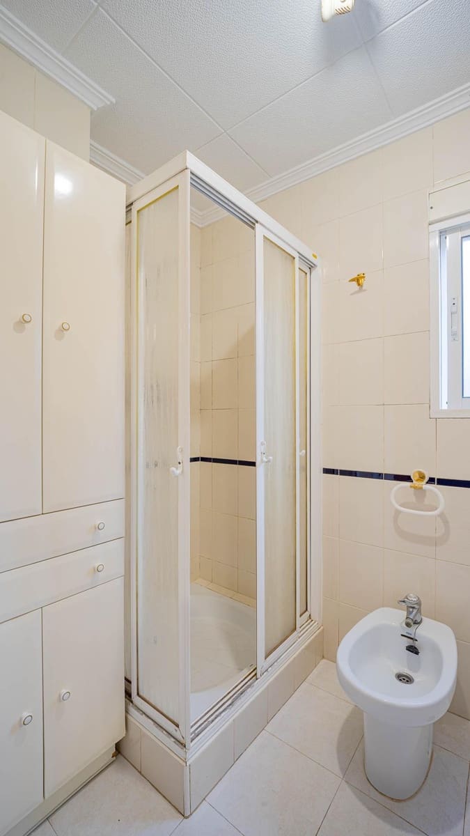 Adosado de 2 habitaciones en Torrevieja en venta - 224.999 € (Ref: 9468556)