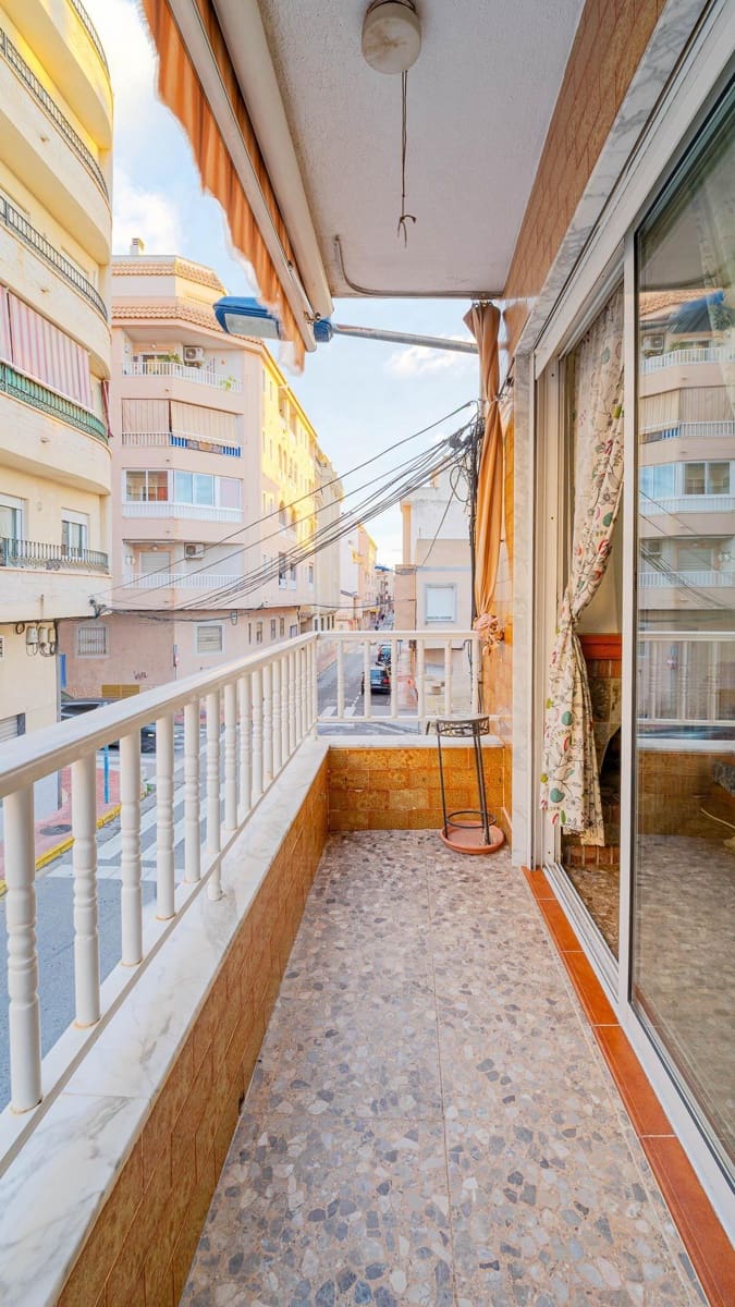 Adosado de 2 habitaciones en Torrevieja en venta - 224.999 € (Ref: 9468556)