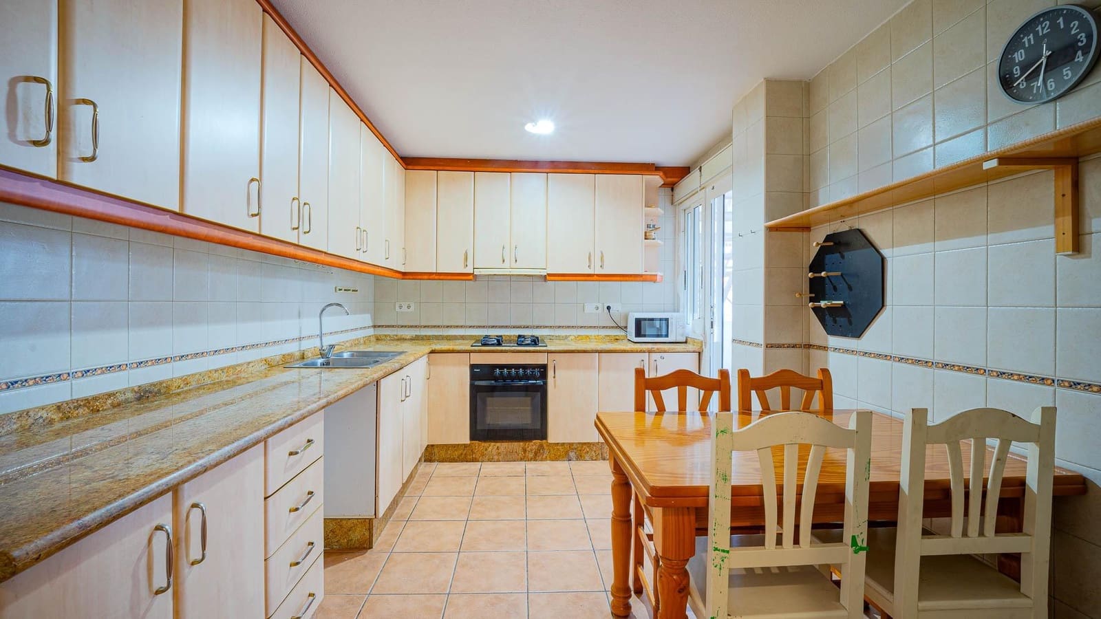 Adosado de 2 habitaciones en Torrevieja en venta - 224.999 € (Ref: 9468556)