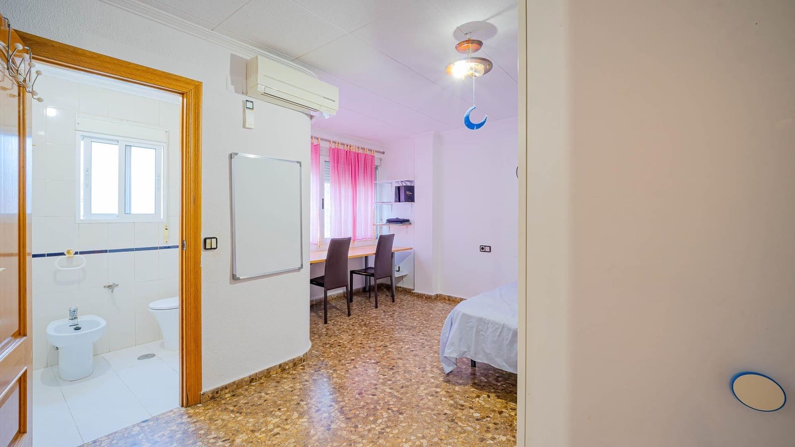 Adosado de 2 habitaciones en Torrevieja en venta - 224.999 € (Ref: 9468556)