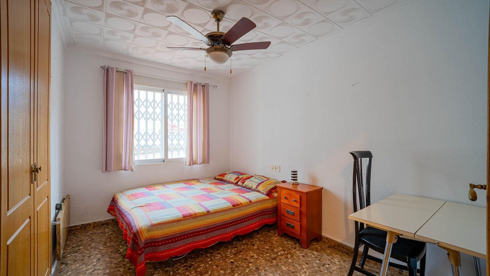 Adosado de 2 habitaciones en Torrevieja en venta - 224.999 € (Ref: 9468556)