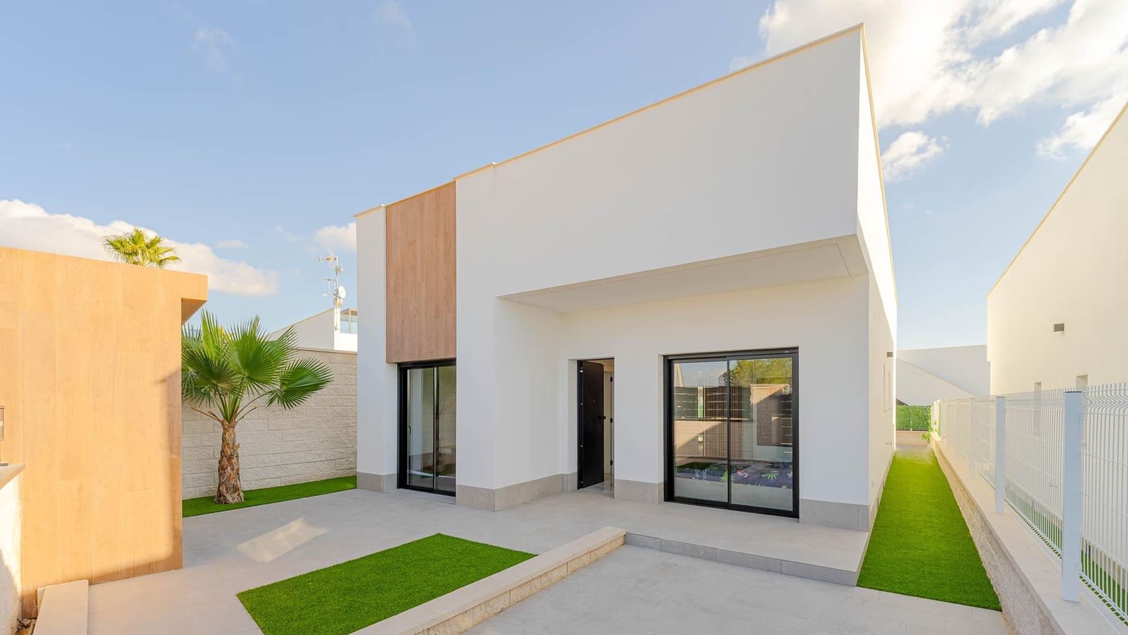 3 bedroom Villa for sale in Algorfa with pool - € 480,000 (Ref: 9470522)