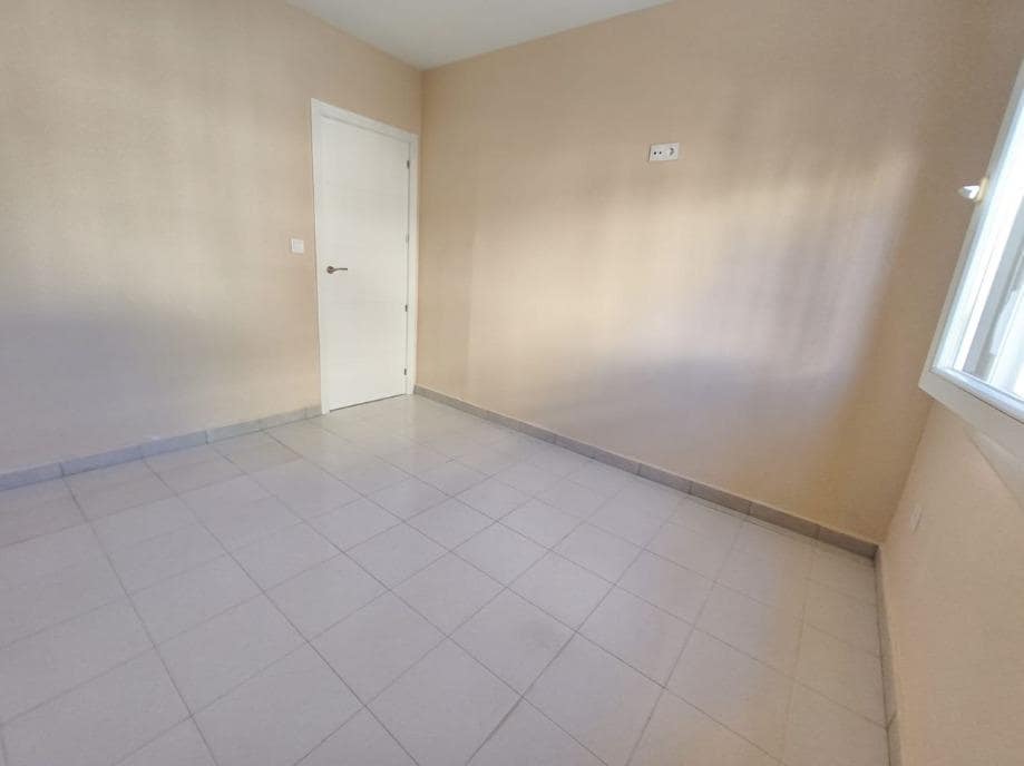 3 Zimmer Apartment zu verkaufen in Los Balcones mit Pool - 149.000 € (Ref: 9470523)