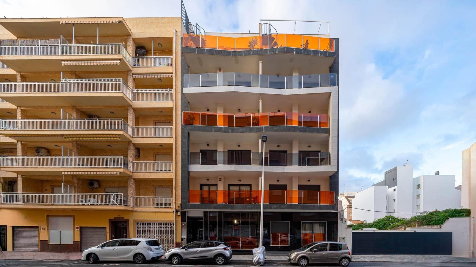 1 sypialnia Apartament na sprzedaż w Torrevieja z basenem - 199 000 € (Ref: 9470527)