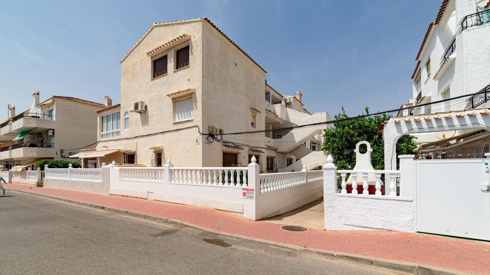 2 bedroom Apartment for sale in La Veleta - € 138,999 (Ref: 9497516)