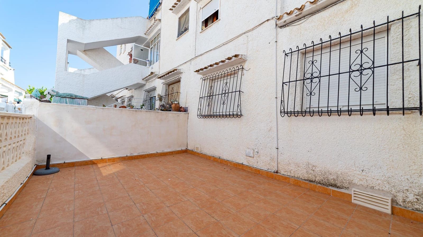 2 bedroom Apartment for sale in La Veleta - € 138,999 (Ref: 9497516)