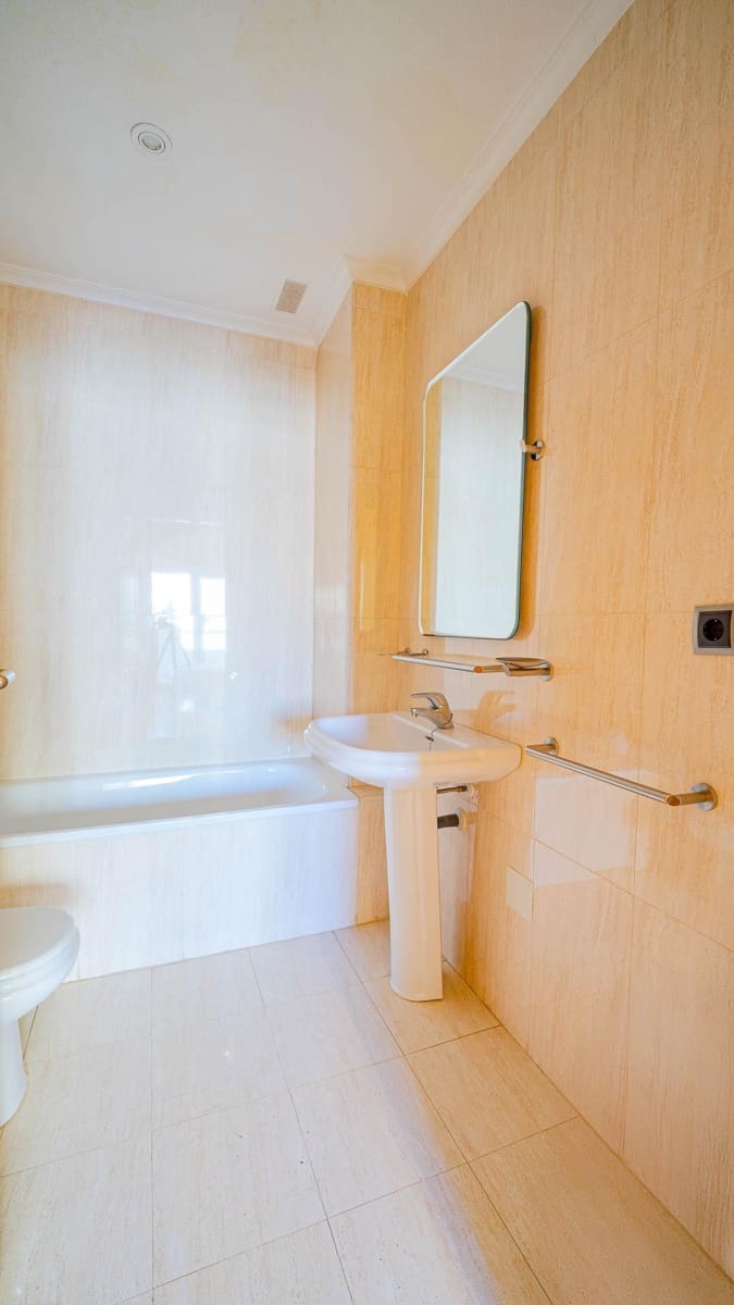 Apartamento de 3 habitaciones en Torrevieja en venta con garaje - 394.999 € (Ref: 9519060)