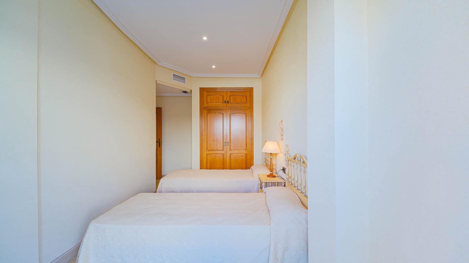 Apartamento de 3 habitaciones en Torrevieja en venta con garaje - 394.999 € (Ref: 9519060)