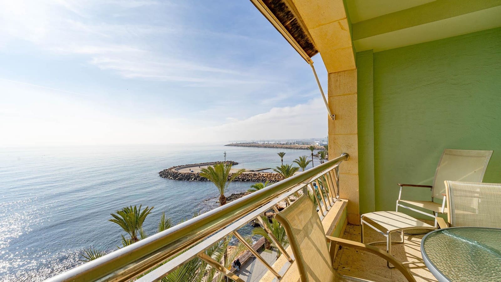 Apartamento de 3 habitaciones en Torrevieja en venta con garaje - 394.999 € (Ref: 9519060)