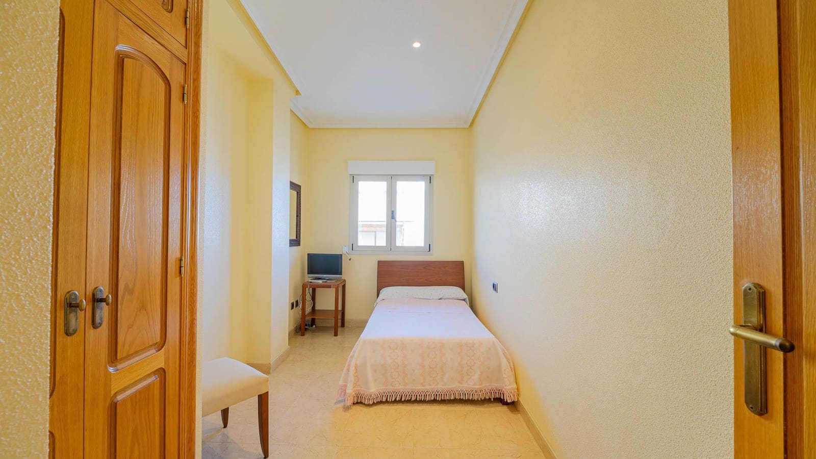 Apartamento de 3 habitaciones en Torrevieja en venta con garaje - 394.999 € (Ref: 9519060)