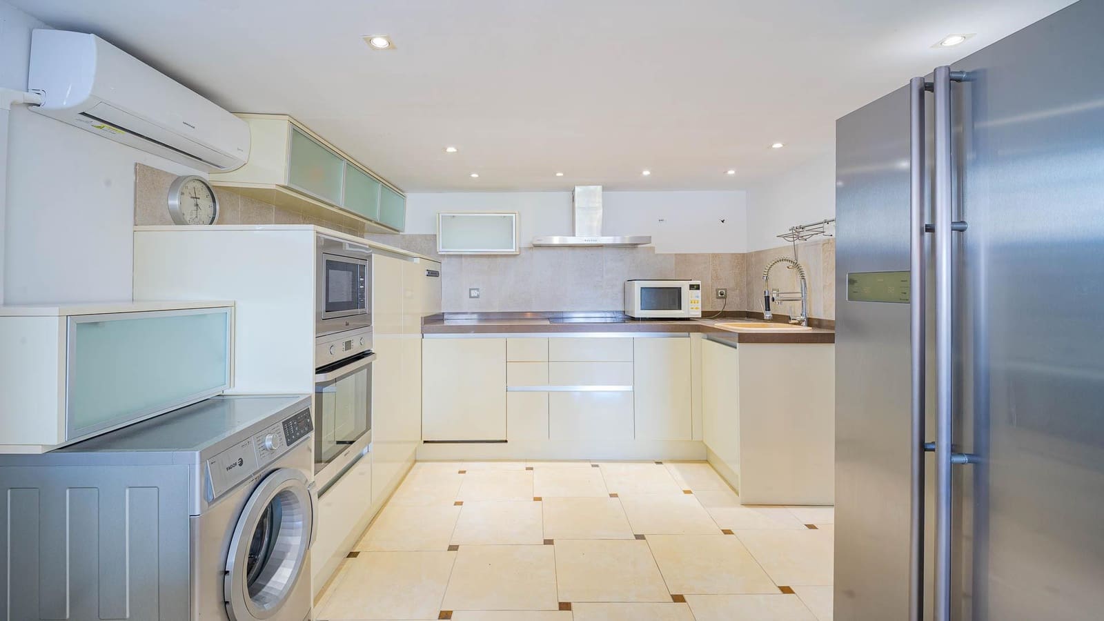 6 camera da letto Villa in vendita in La Florida con piscina garage - 297.999 € (Rif: 9520858)