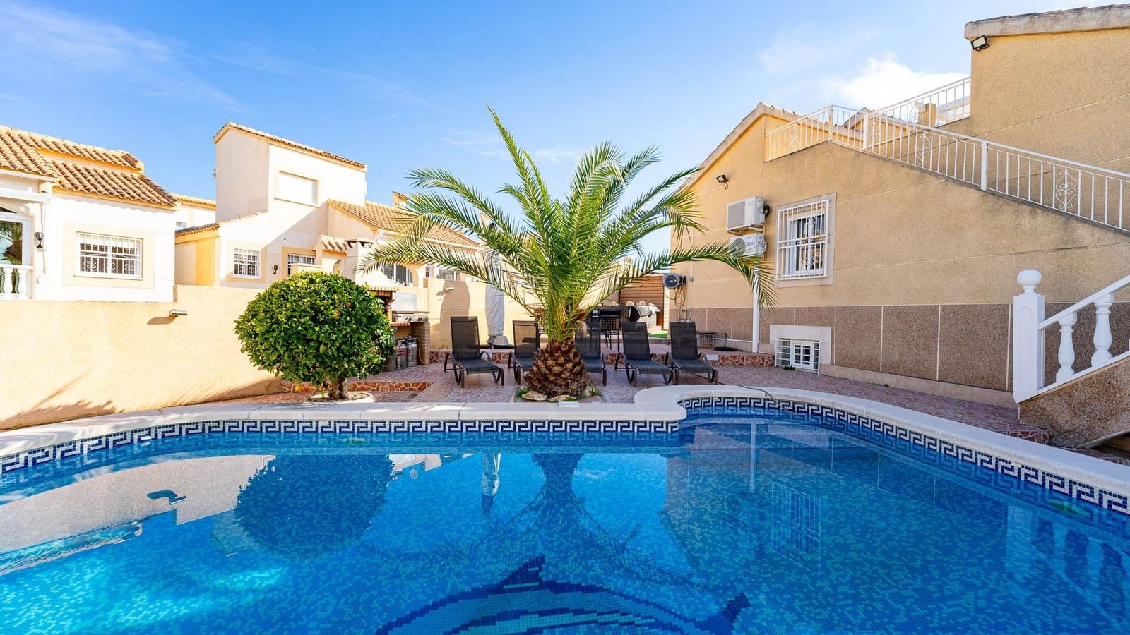 6 camera da letto Villa in vendita in La Florida con piscina garage - 297.999 € (Rif: 9520858)