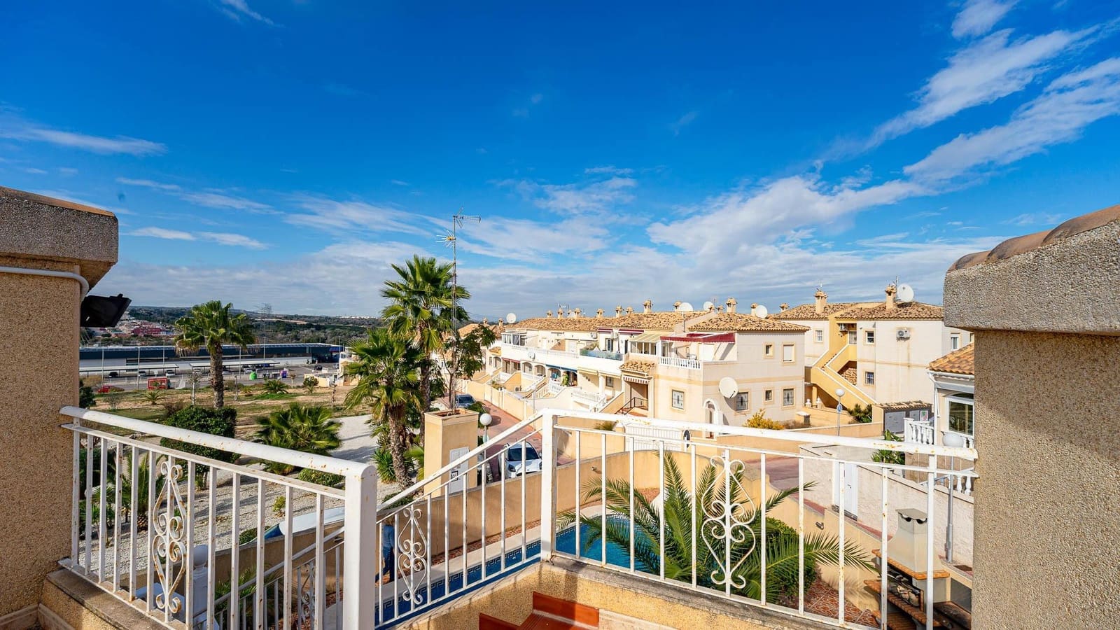 6 camera da letto Villa in vendita in La Florida con piscina garage - 297.999 € (Rif: 9520858)