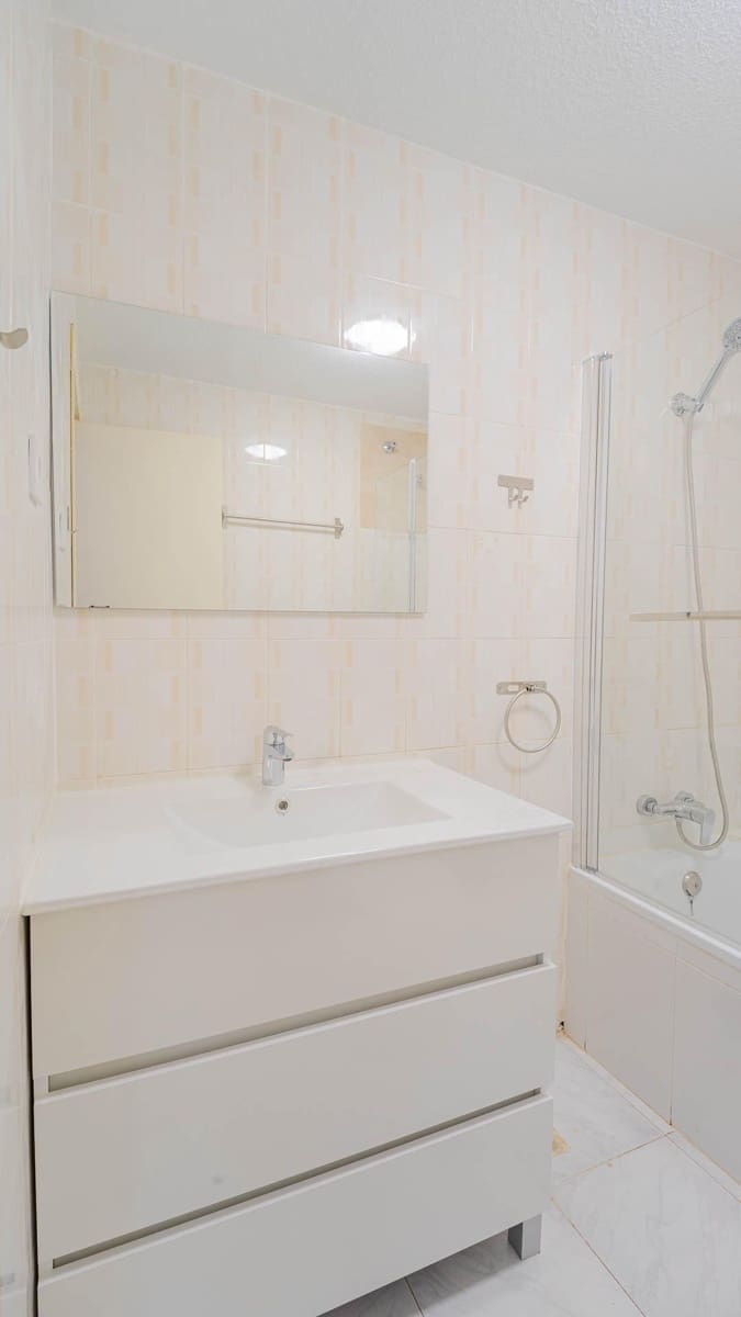 Studio til salgs i Torrevieja - € 89 999 (Ref: 9527810)