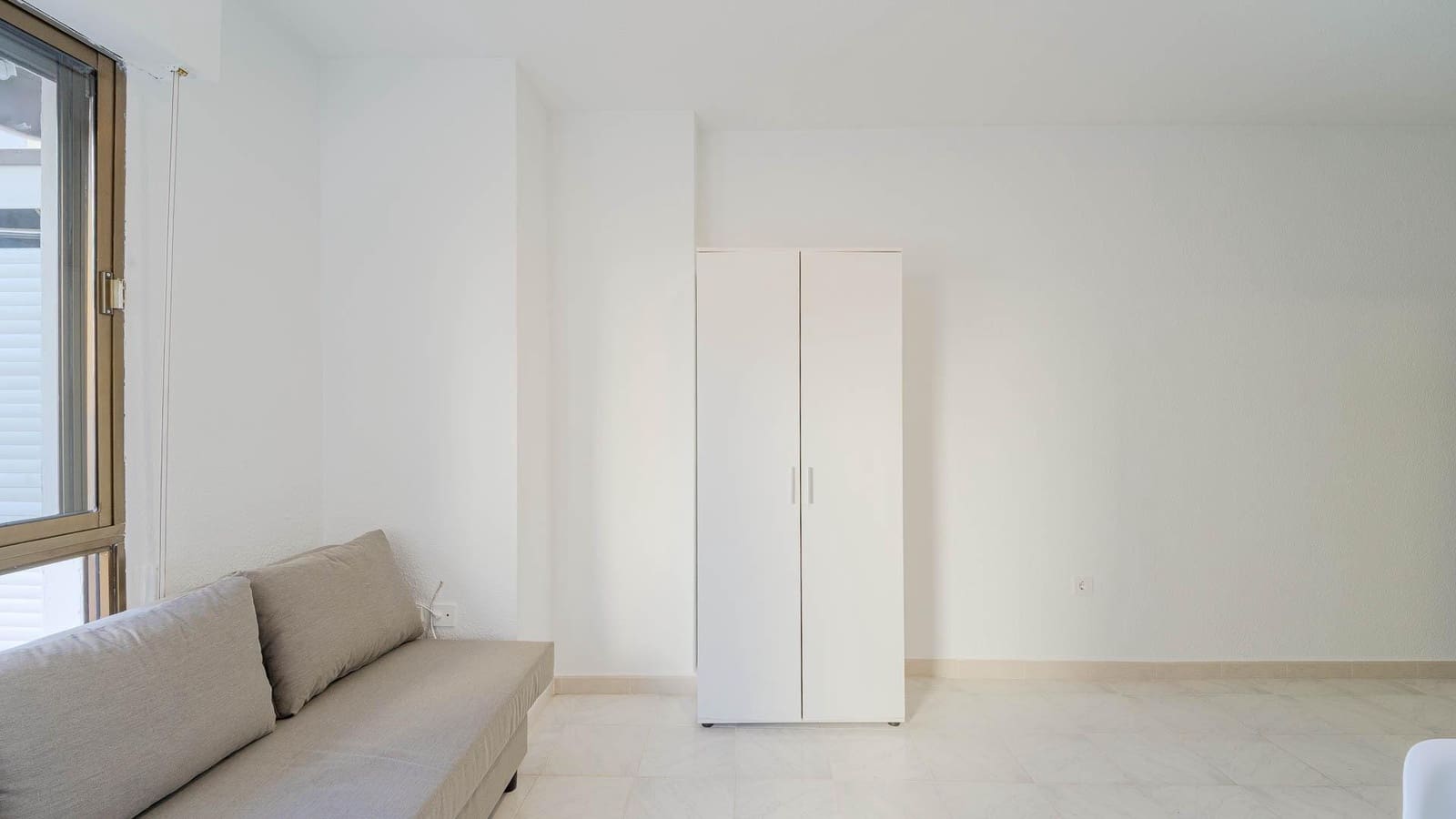 Studio til salgs i Torrevieja - € 89 999 (Ref: 9527810)